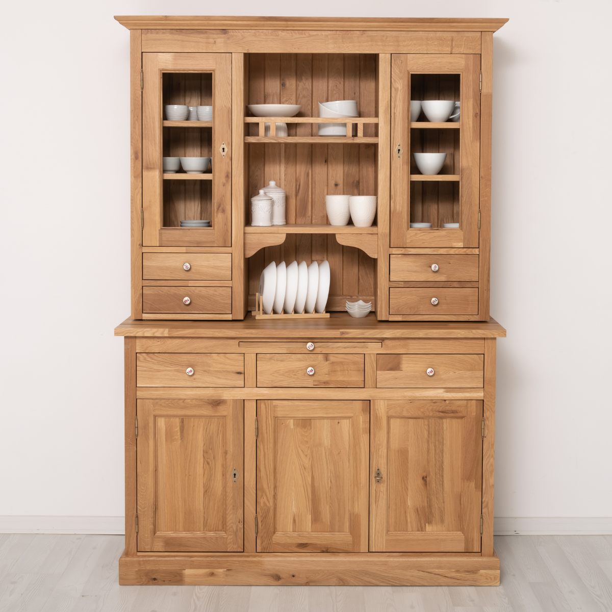 comoda din lemn masiv din stejar pentru dining cu design clasic